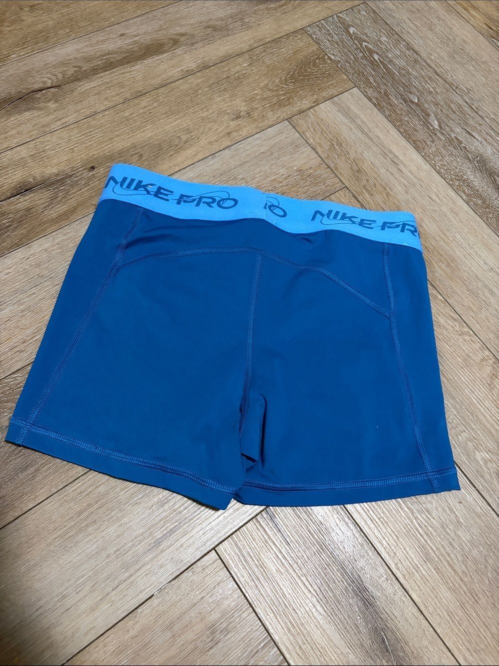 Nike Pro Shorts - Picture 4 of 5